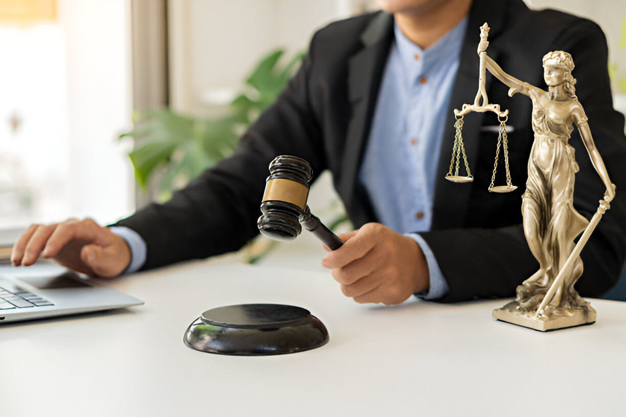 criminal defense lawyer