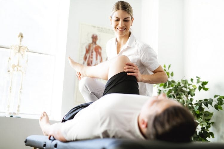 benefits-of-physiotherapy-for-stroke-paralysis