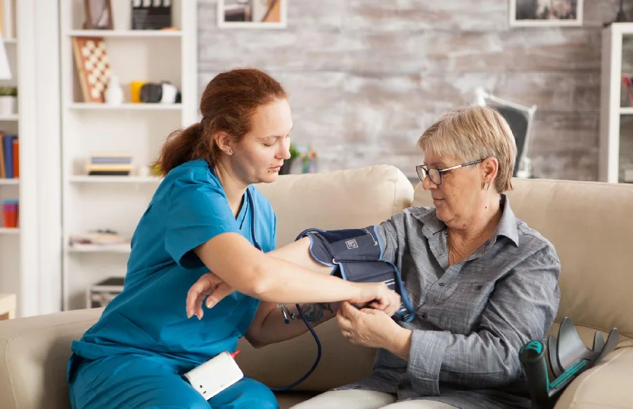 How Can Home Nursing Services Improve Patient Care in Dubai